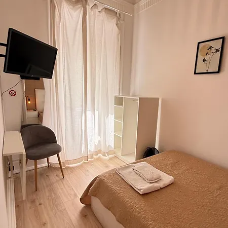 Anjos בית הארחה