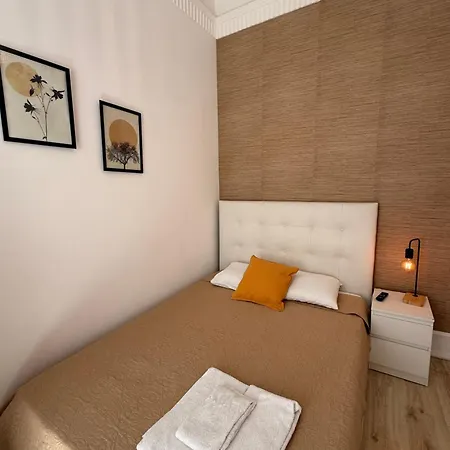 Anjos בית הארחה *